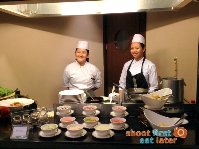 Oakroom Restaurant and Bar- pasta station