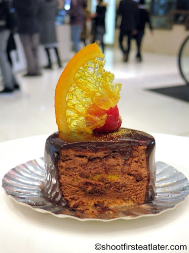 Harlan's orange dark chocolate cake HK$38-001