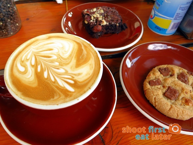 Bottle of Milk, Lorne-019