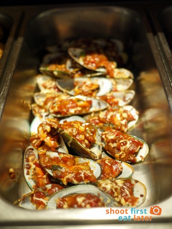 Alba Restaurante Español- Mejillones a la Brava (baked mussels in spicy sauce)