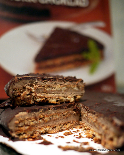 Ikea Almond Cake w: Dark Chocolate