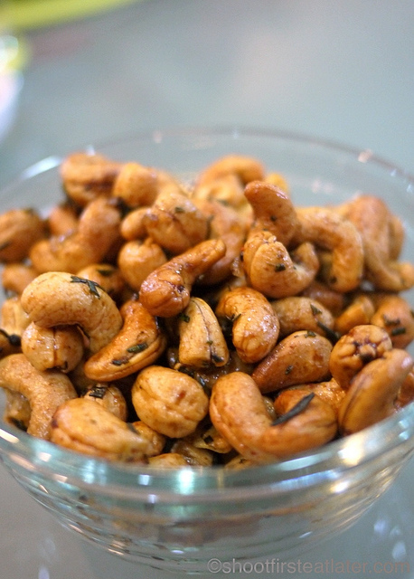 Rosemary Roasted Cashews