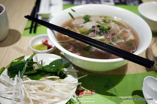3 combination beef pho noodle soup