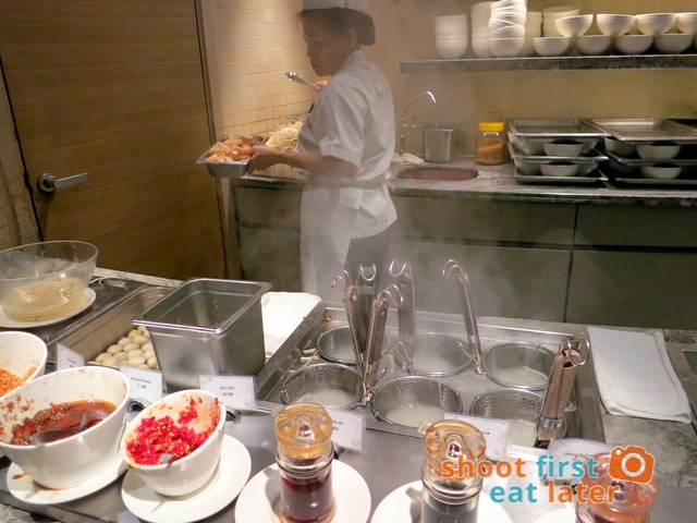 Plaza Premium Lounge Hong Kong-013