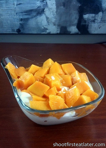 Cohen Lifestyle - yogurt with fresh mango
