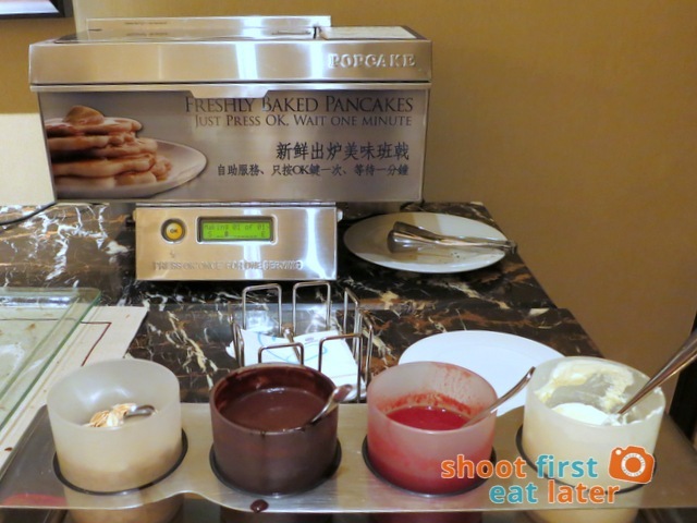 Sheraton Macao Club Lounge breakfast buffet - Popcake automatic pancake machine