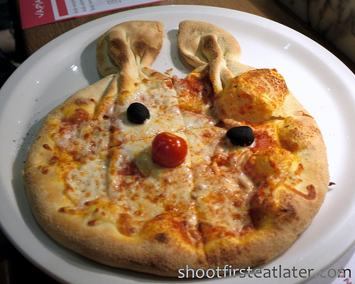 children's menu- cheese pizza